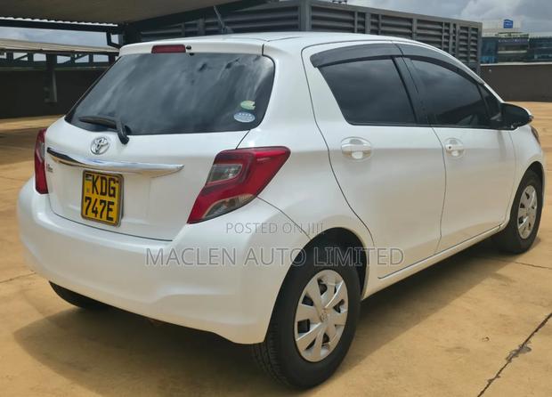 Toyota Vitz 2014 White