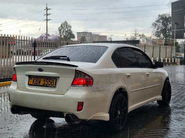 Subaru Legacy 2006 White