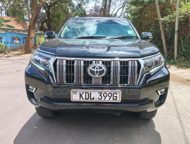 Toyota Land Cruiser Prado 2017 Black