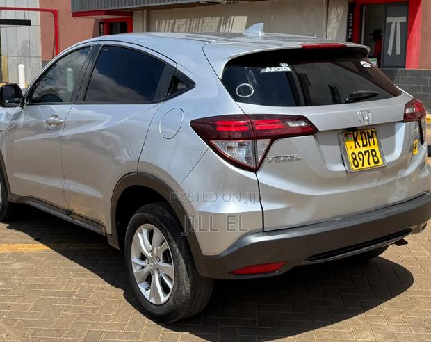 Honda Vezel 1.5 Hybrid 2WD 2018 Silver