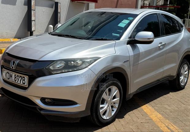 Honda Vezel 1.5 Hybrid 2WD 2018 Silver