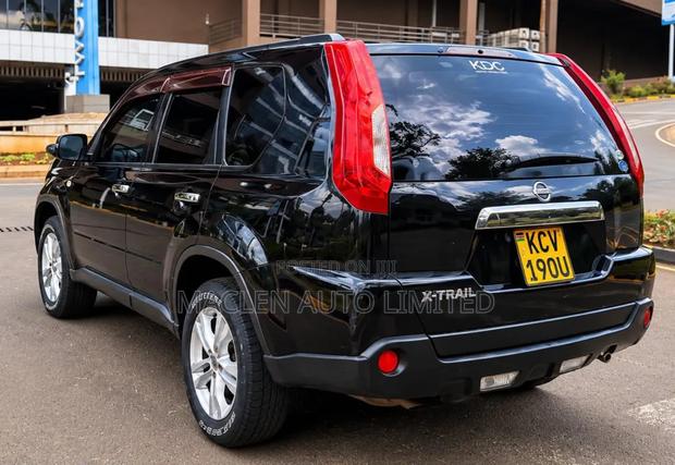Nissan X-Trail 2012 Black