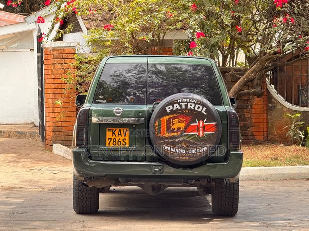 Nissan Patrol 3.0 D gr Automatic 2005 Green