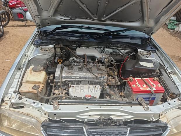 Toyota Carina 2001 Silver