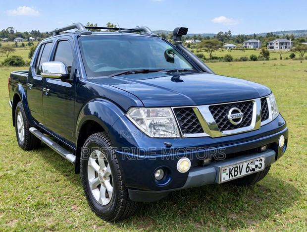 Nissan Navara 2.5 dCi 4x4 2007 Blue
