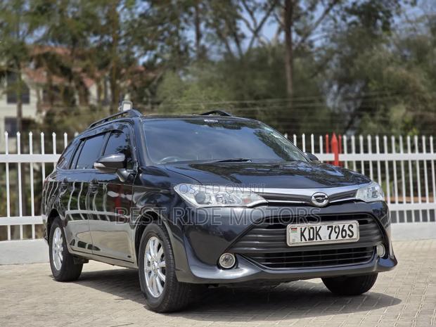 Toyota Corolla Fielder 1.5 Petrol FWD 2015 Black