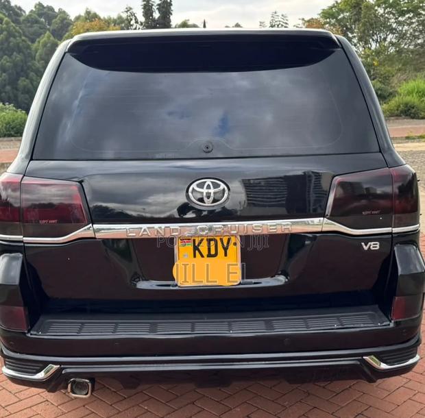 Toyota Land Cruiser 2008 Black