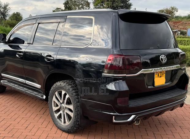 Toyota Land Cruiser 2008 Black
