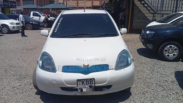 Toyota Vitz 2003 White