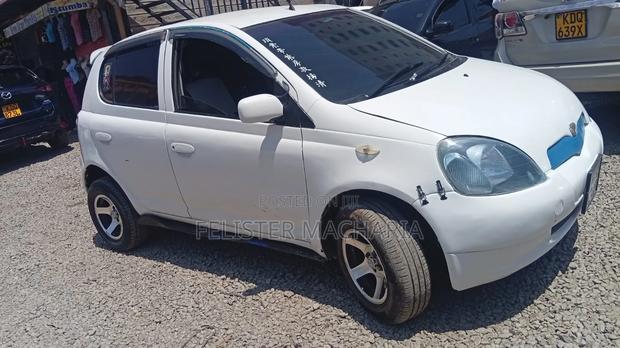Toyota Vitz 2003 White