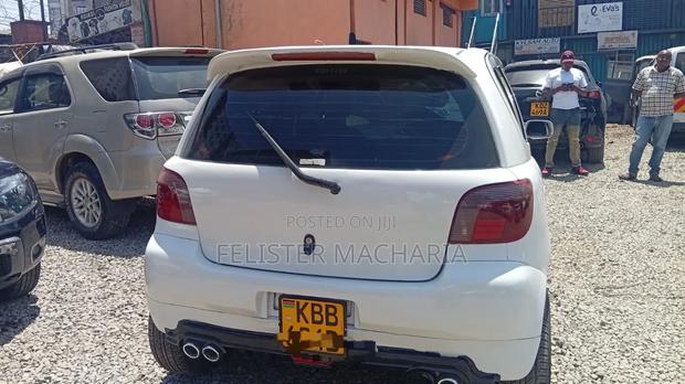 Toyota Vitz 2003 White