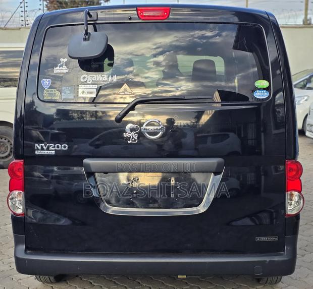 Nissan NP200 2019 Black