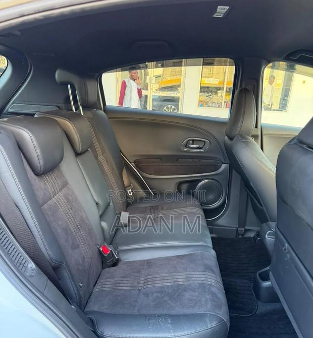 Honda Vezel 2019 White