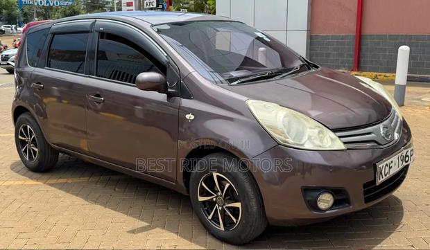Nissan Note 2008 Brown