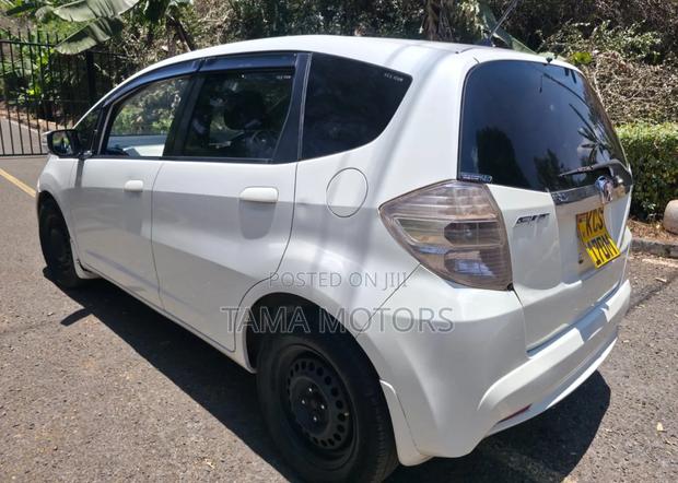 Honda Fit 2012 White