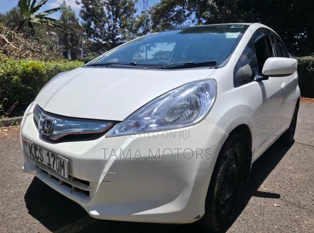 Honda Fit 2012 White
