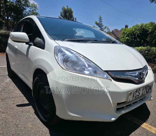 Honda Fit 2012 White