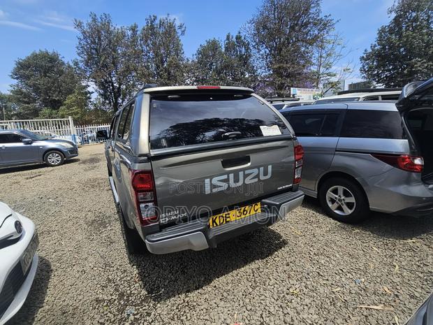Isuzu D-MAX 2020 Gold