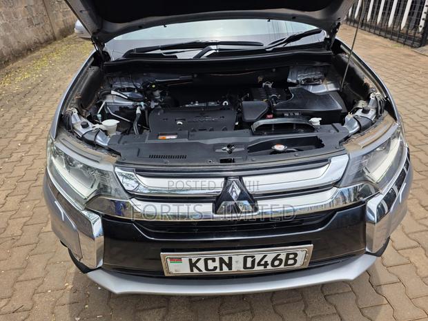 Mitsubishi Outlander 2016 Silver