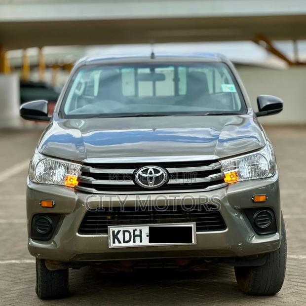 Toyota Hilux Revo Single Cab Deisel 2.8 AWD 2022 Gray