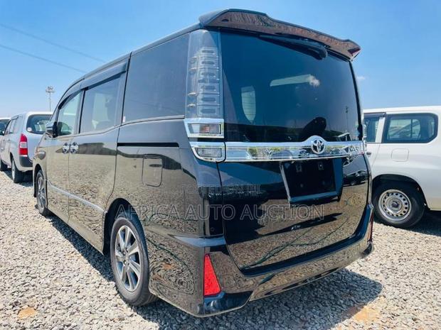 Toyota Voxy 2019 Black