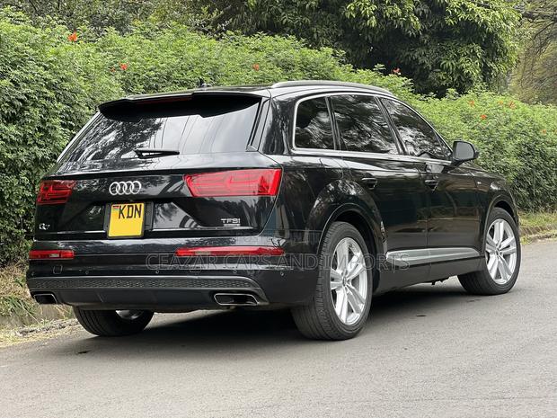Audi Q7 2016 Black
