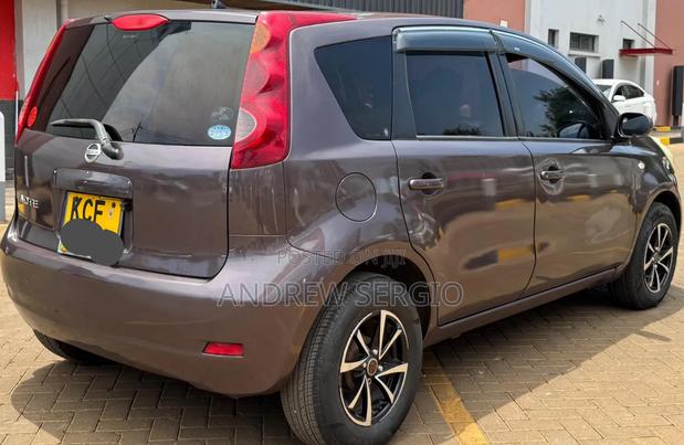 Nissan Note 1.6 Petrol 2009 Burgundy