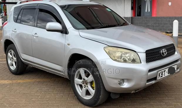 Toyota RAV4 2.0 VVT-i 2008 Silver