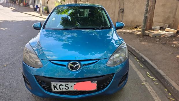 Mazda Demio 2011 Blue