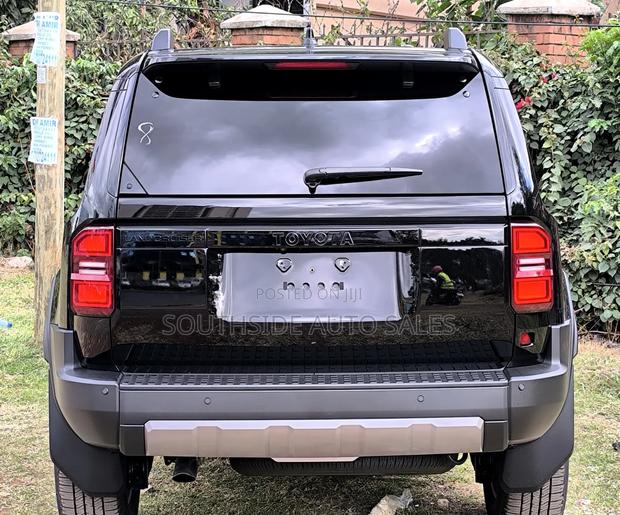 Toyota Land Cruiser Prado 2.8 2024 Black