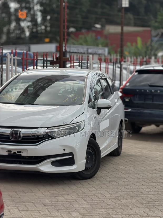 Honda Fit Shuttle 1.5 G 2WD 2019 White