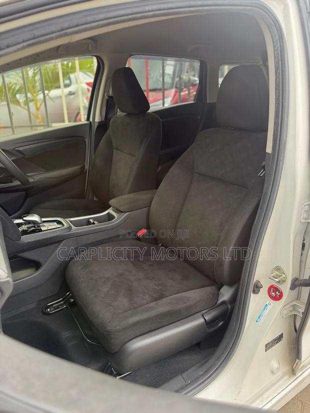 Honda Fit Shuttle 1.5 G 2WD 2019 White