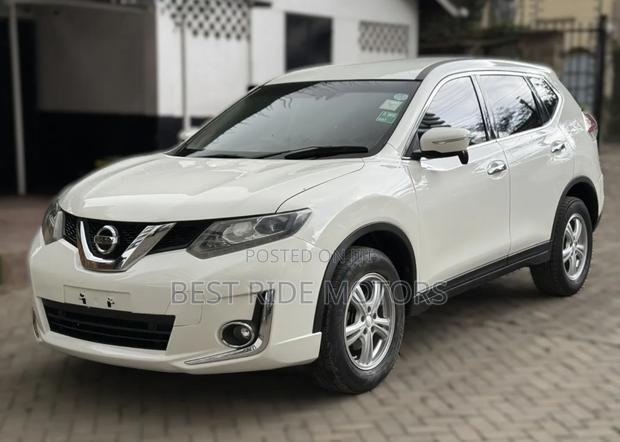 Nissan X-Trail 2.0 Petrol AWD 2015 Pearl