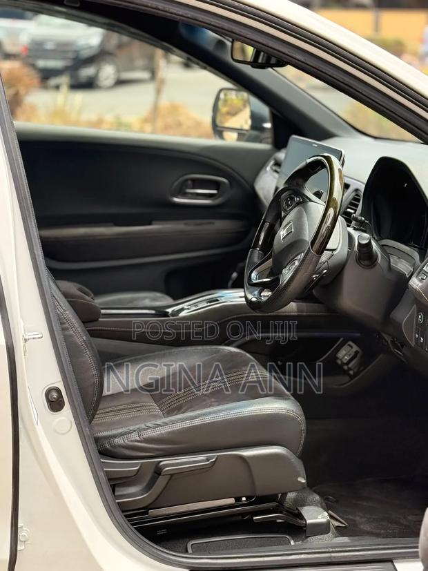 Honda Vezel 2019 White