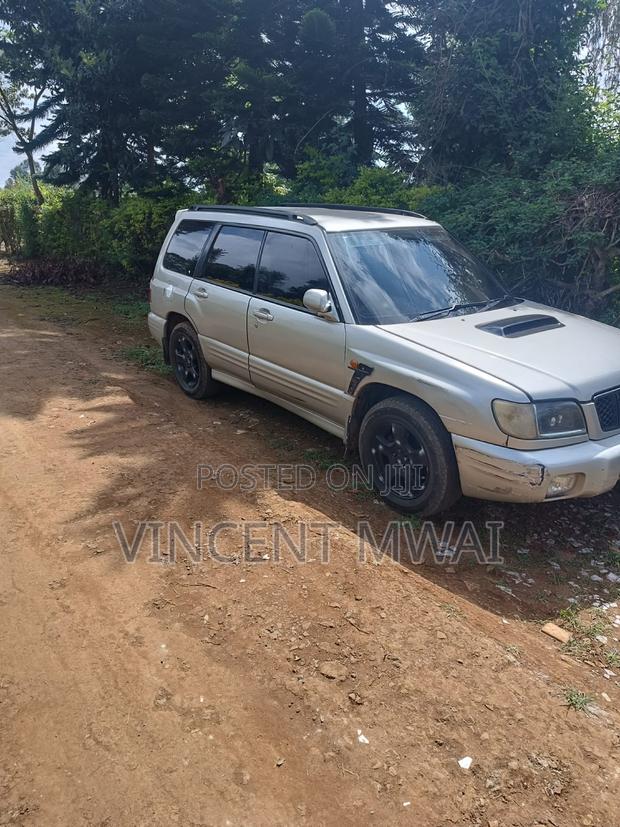 Subaru Forester Automatic 2000 Silver