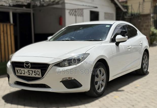 Mazda Axela 2015 White