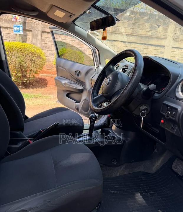 Nissan March 2016 Silver
