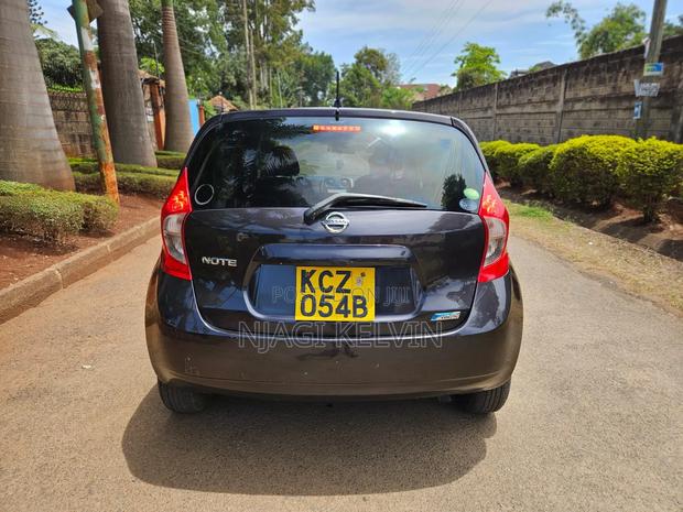 Nissan Note 2013 Burgundy