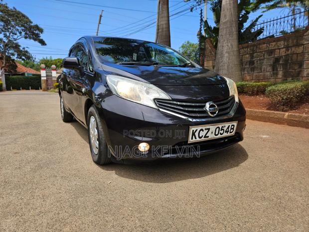 Nissan Note 2013 Burgundy