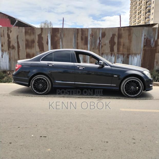 Mercedes-Benz C180 2012 Black
