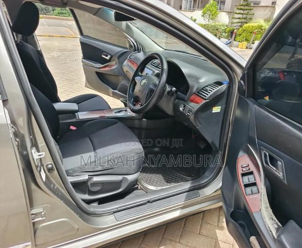 Toyota Premio 2009 Silver