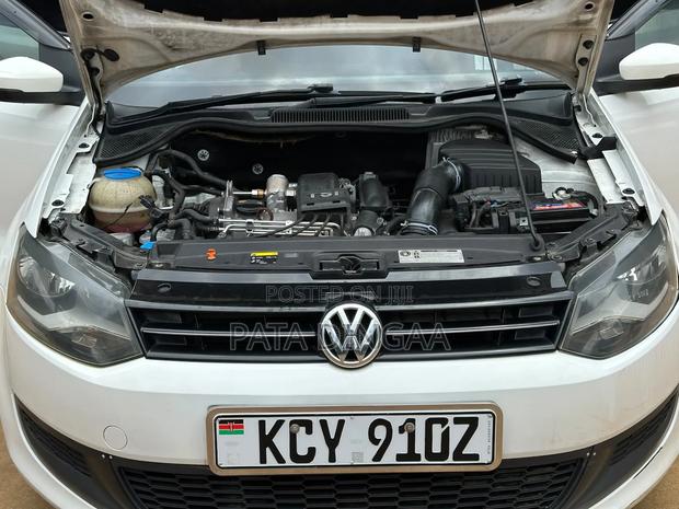 Volkswagen Golf 2013 White