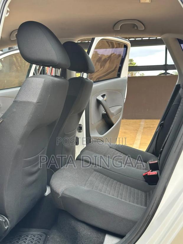 Volkswagen Golf 2013 White