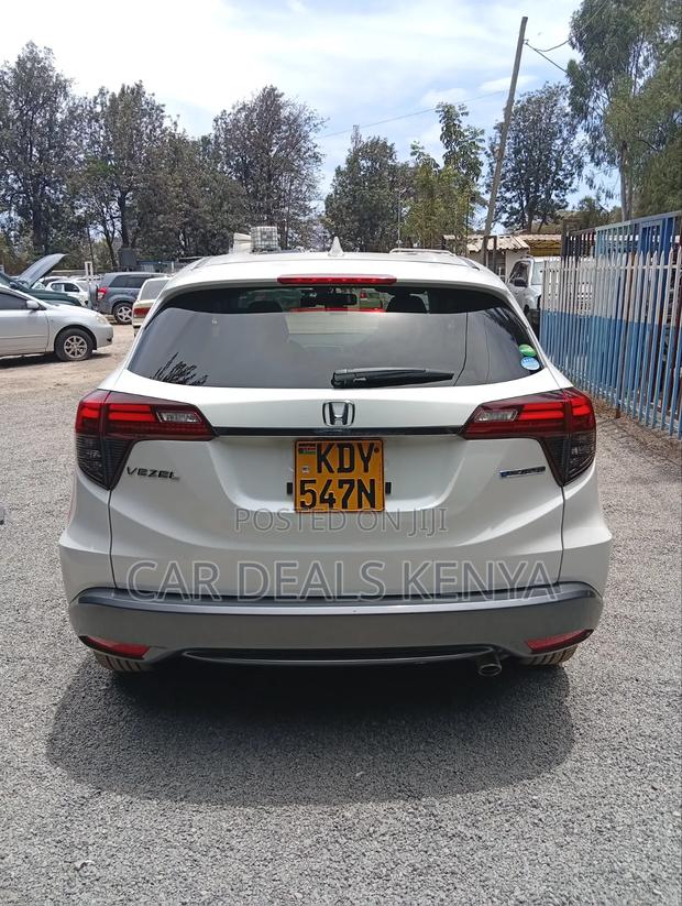 Honda Vezel 1.5 Hybrid 2WD 2019 White
