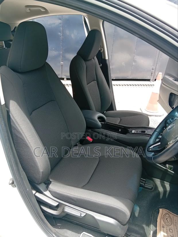 Honda Vezel 1.5 Hybrid 2WD 2019 White