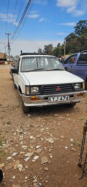 Mitsubishi L200 1982 White for sale