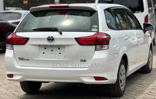 Toyota Corolla Fielder 2019 White
