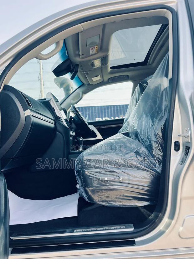 Toyota Land Cruiser 2020 Silver