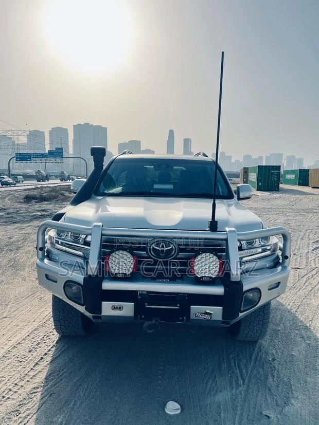 Toyota Land Cruiser 2020 Silver