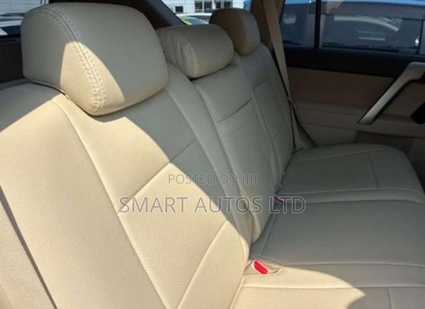 Toyota Land Cruiser Prado 2.7 2019 White